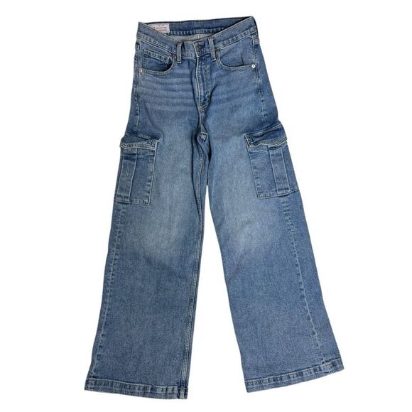 Gap High Rise Stride Wide Leg Cargo Jeans Light Wash Size 27 (4) - Picture 13 of 13